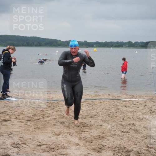 23.06.2024 - Viking Triathlon KatJ http://msf.ph/oto/6354215 23.06.2024 10:28:12 Schwimmen 494 meine-sportfotos.de