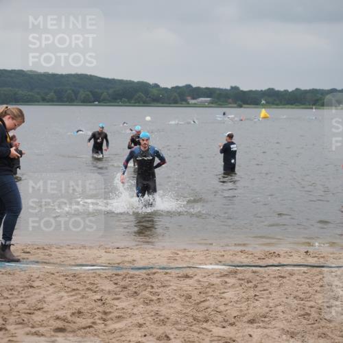 23.06.2024 - Viking Triathlon KatJ http://msf.ph/oto/6354226 23.06.2024 10:28:23 Schwimmen 263 meine-sportfotos.de
