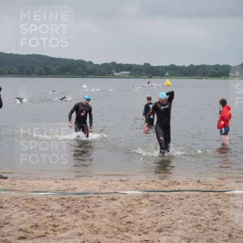 23.06.2024 - Viking Triathlon KatJ http://msf.ph/oto/6354287 23.06.2024 10:28:33 Schwimmen 73, 76 meine-sportfotos.de