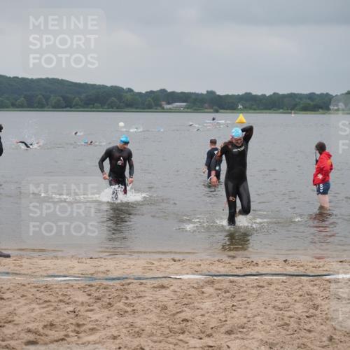 23.06.2024 - Viking Triathlon KatJ http://msf.ph/oto/6354289 23.06.2024 10:28:33 Schwimmen 73, 76 meine-sportfotos.de