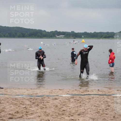 23.06.2024 - Viking Triathlon KatJ http://msf.ph/oto/6354296 23.06.2024 10:28:34 Schwimmen 73, 76 meine-sportfotos.de