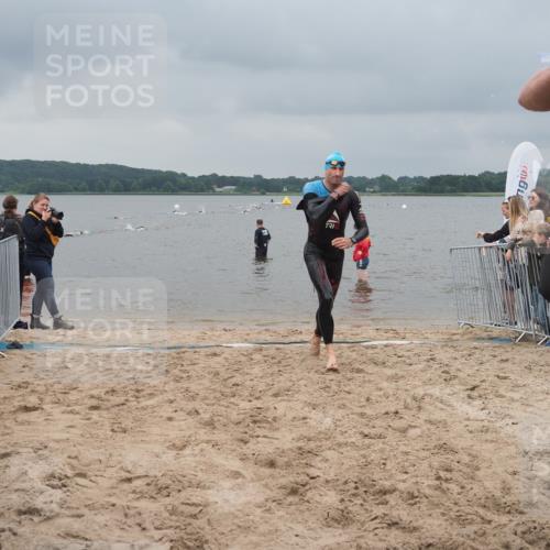 23.06.2024 - Viking Triathlon KatJ http://msf.ph/oto/6354350 23.06.2024 10:28:41 Schwimmen 73, 76 meine-sportfotos.de