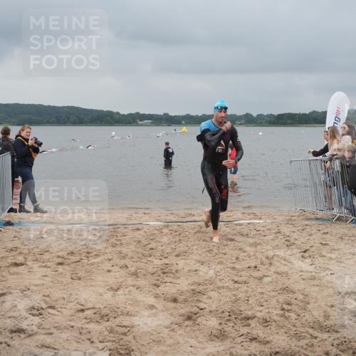 23.06.2024 - Viking Triathlon KatJ http://msf.ph/oto/6354352 23.06.2024 10:28:41 Schwimmen 73, 76 meine-sportfotos.de
