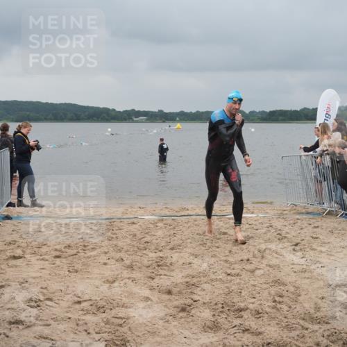 23.06.2024 - Viking Triathlon KatJ http://msf.ph/oto/6354357 23.06.2024 10:28:41 Schwimmen 73, 76 meine-sportfotos.de