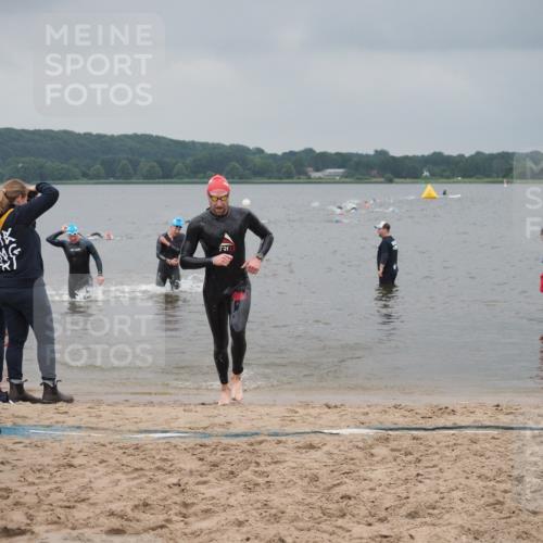 23.06.2024 - Viking Triathlon KatJ http://msf.ph/oto/6354390 23.06.2024 10:29:00 Schwimmen 209, 438, 621 meine-sportfotos.de