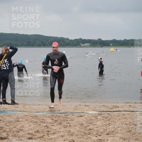 23.06.2024 - Viking Triathlon KatJ http://msf.ph/oto/6354398 23.06.2024 10:29:00 Schwimmen 209, 438, 621 meine-sportfotos.de