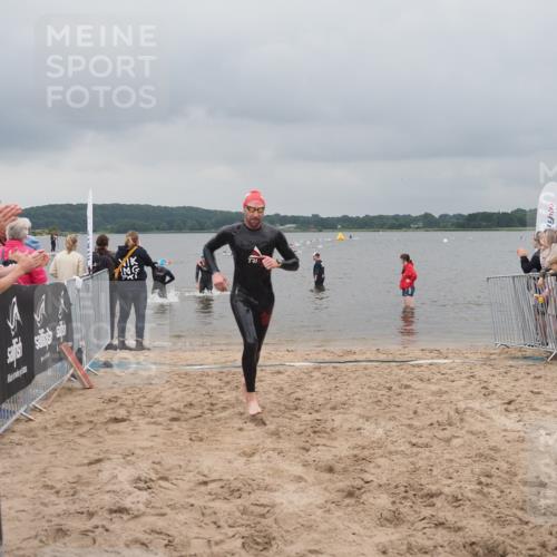 23.06.2024 - Viking Triathlon KatJ http://msf.ph/oto/6354404 23.06.2024 10:29:02 Schwimmen 209, 438, 621 meine-sportfotos.de