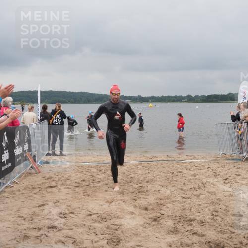 23.06.2024 - Viking Triathlon KatJ http://msf.ph/oto/6354406 23.06.2024 10:29:02 Schwimmen 209, 438, 621 meine-sportfotos.de