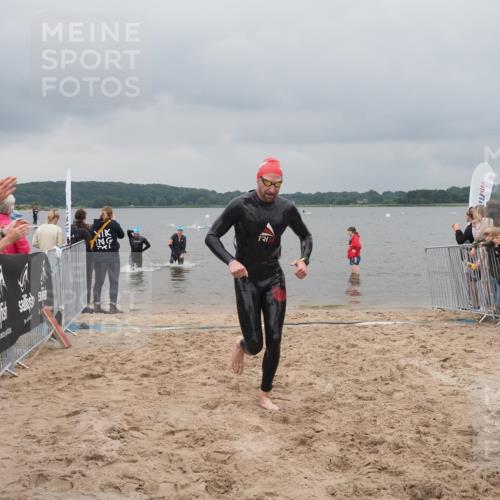 23.06.2024 - Viking Triathlon KatJ http://msf.ph/oto/6354414 23.06.2024 10:29:02 Schwimmen 209, 438, 621 meine-sportfotos.de