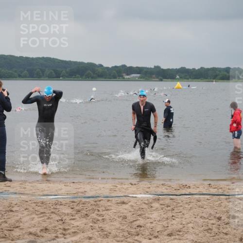 23.06.2024 - Viking Triathlon KatJ http://msf.ph/oto/6354423 23.06.2024 10:29:07 Schwimmen 209, 438 meine-sportfotos.de