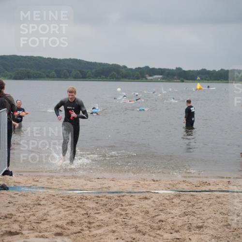 23.06.2024 - Viking Triathlon KatJ http://msf.ph/oto/6354491 23.06.2024 10:29:28 Schwimmen 613 meine-sportfotos.de