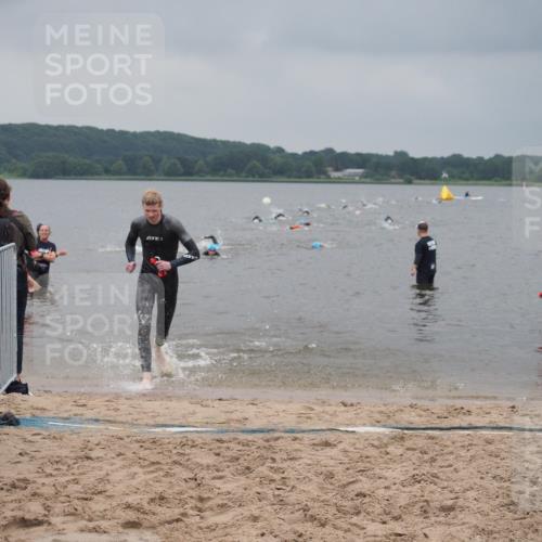 23.06.2024 - Viking Triathlon KatJ http://msf.ph/oto/6354493 23.06.2024 10:29:28 Schwimmen 613 meine-sportfotos.de