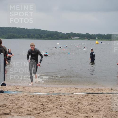 23.06.2024 - Viking Triathlon KatJ http://msf.ph/oto/6354495 23.06.2024 10:29:28 Schwimmen 613 meine-sportfotos.de