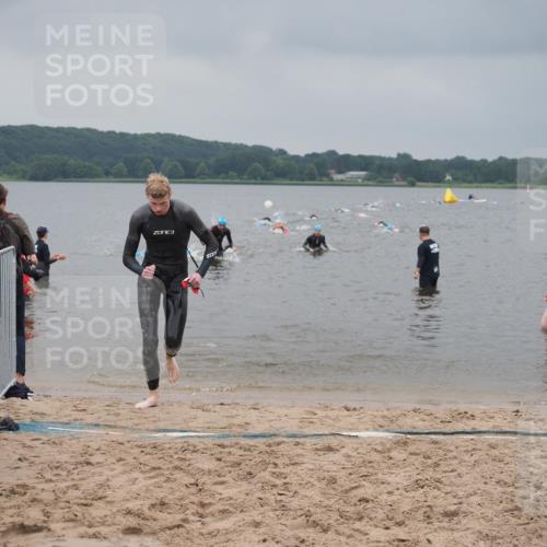 23.06.2024 - Viking Triathlon KatJ http://msf.ph/oto/6354504 23.06.2024 10:29:29 Schwimmen 613 meine-sportfotos.de