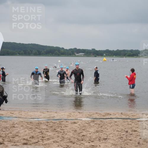 23.06.2024 - Viking Triathlon KatJ http://msf.ph/oto/6354540 23.06.2024 10:29:40 Schwimmen 142, 246, 483 meine-sportfotos.de