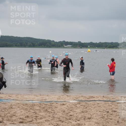 23.06.2024 - Viking Triathlon KatJ http://msf.ph/oto/6354542 23.06.2024 10:29:40 Schwimmen 142, 246, 483 meine-sportfotos.de