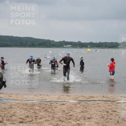 23.06.2024 - Viking Triathlon KatJ http://msf.ph/oto/6354545 23.06.2024 10:29:40 Schwimmen 142, 246, 483 meine-sportfotos.de