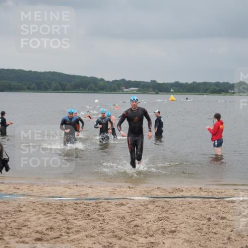 23.06.2024 - Viking Triathlon KatJ http://msf.ph/oto/6354551 23.06.2024 10:29:42 Schwimmen 142, 233, 246, 354, 483 meine-sportfotos.de