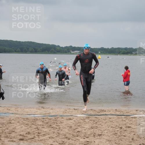 23.06.2024 - Viking Triathlon KatJ http://msf.ph/oto/6354562 23.06.2024 10:29:43 Schwimmen 142, 233, 246, 354, 483 meine-sportfotos.de