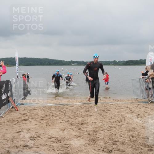 23.06.2024 - Viking Triathlon KatJ http://msf.ph/oto/6354564 23.06.2024 10:29:44 Schwimmen 142, 233, 246, 354, 483 meine-sportfotos.de