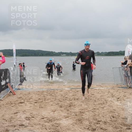 23.06.2024 - Viking Triathlon KatJ http://msf.ph/oto/6354573 23.06.2024 10:29:45 Schwimmen 142, 233, 246, 354, 483 meine-sportfotos.de
