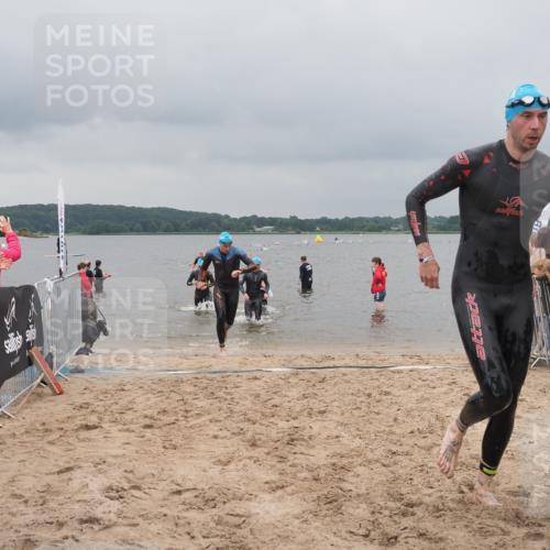23.06.2024 - Viking Triathlon KatJ http://msf.ph/oto/6354580 23.06.2024 10:29:46 Schwimmen 142, 233, 246, 354, 483 meine-sportfotos.de