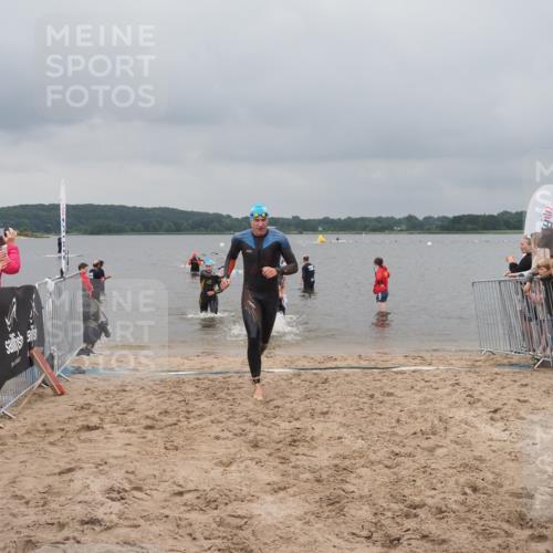 23.06.2024 - Viking Triathlon KatJ http://msf.ph/oto/6354592 23.06.2024 10:29:47 Schwimmen 142, 233, 246, 354, 483 meine-sportfotos.de