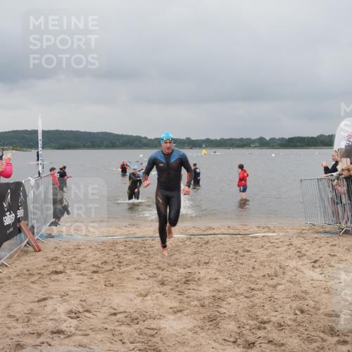 23.06.2024 - Viking Triathlon KatJ http://msf.ph/oto/6354594 23.06.2024 10:29:47 Schwimmen 142, 233, 246, 354, 483 meine-sportfotos.de