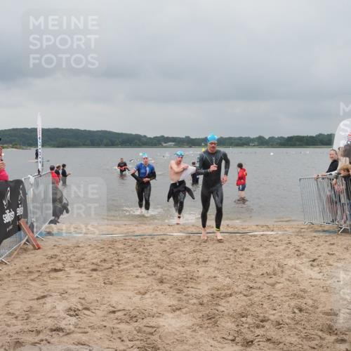 23.06.2024 - Viking Triathlon KatJ http://msf.ph/oto/6354614 23.06.2024 10:29:50 Schwimmen 233, 246, 354, 483 meine-sportfotos.de
