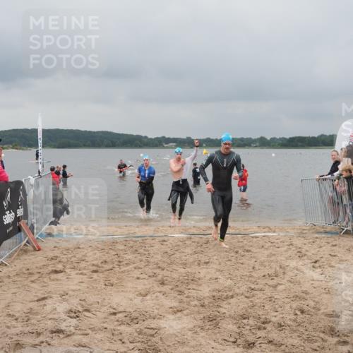 23.06.2024 - Viking Triathlon KatJ http://msf.ph/oto/6354619 23.06.2024 10:29:50 Schwimmen 233, 246, 354, 483 meine-sportfotos.de