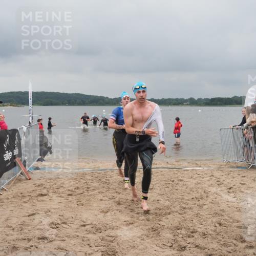23.06.2024 - Viking Triathlon KatJ http://msf.ph/oto/6354644 23.06.2024 10:29:53 Schwimmen 233, 246, 354 meine-sportfotos.de