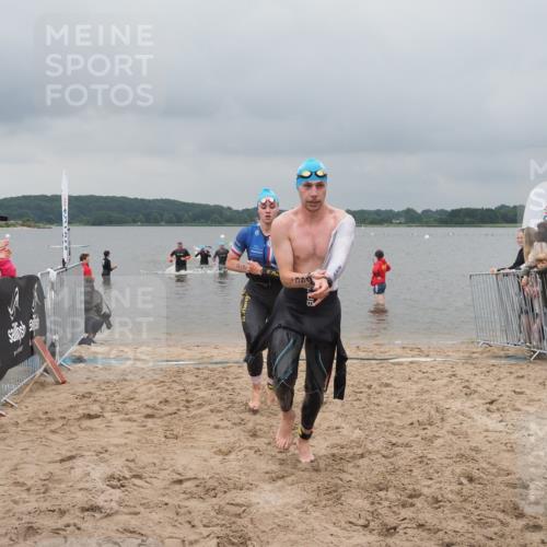 23.06.2024 - Viking Triathlon KatJ http://msf.ph/oto/6354649 23.06.2024 10:29:53 Schwimmen 233, 246, 354 meine-sportfotos.de