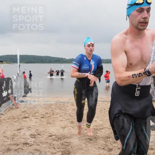 23.06.2024 - Viking Triathlon KatJ http://msf.ph/oto/6354658 23.06.2024 10:29:54 Schwimmen 233, 246, 354, 434 meine-sportfotos.de