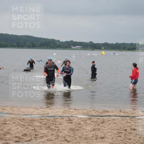 23.06.2024 - Viking Triathlon KatJ http://msf.ph/oto/6354675 23.06.2024 10:30:01 Schwimmen 434, 498, 659 meine-sportfotos.de