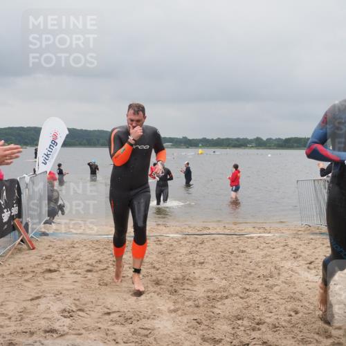 23.06.2024 - Viking Triathlon KatJ http://msf.ph/oto/6354699 23.06.2024 10:30:07 Schwimmen 95, 434, 498, 659 meine-sportfotos.de
