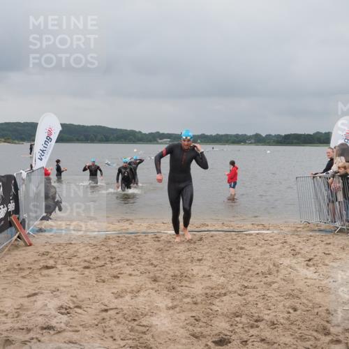 23.06.2024 - Viking Triathlon KatJ http://msf.ph/oto/6354720 23.06.2024 10:30:11 Schwimmen 95, 178, 276, 498 meine-sportfotos.de