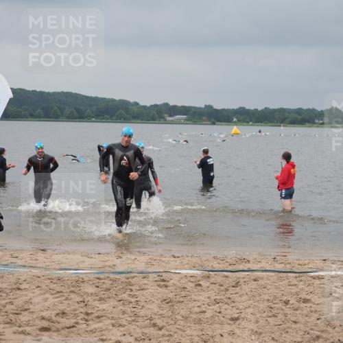 23.06.2024 - Viking Triathlon KatJ http://msf.ph/oto/6354741 23.06.2024 10:30:15 Schwimmen 95, 178, 276, 498 meine-sportfotos.de