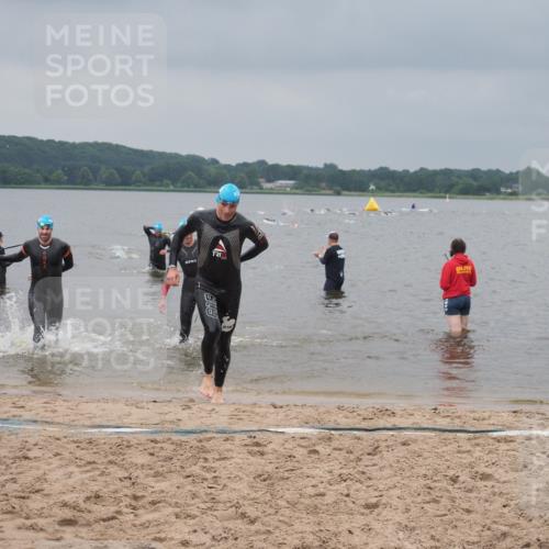 23.06.2024 - Viking Triathlon KatJ http://msf.ph/oto/6354755 23.06.2024 10:30:16 Schwimmen 31, 95, 178, 276, 498 meine-sportfotos.de