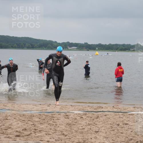23.06.2024 - Viking Triathlon KatJ http://msf.ph/oto/6354759 23.06.2024 10:30:16 Schwimmen 31, 95, 178, 276, 498 meine-sportfotos.de