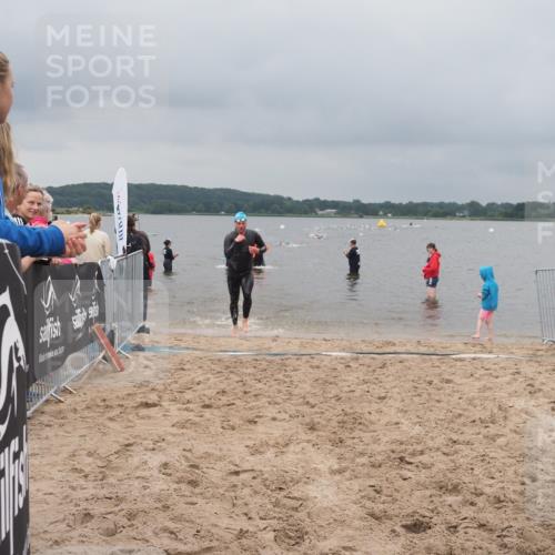 23.06.2024 - Viking Triathlon KatJ http://msf.ph/oto/6354834 23.06.2024 10:30:26 Schwimmen 31 meine-sportfotos.de