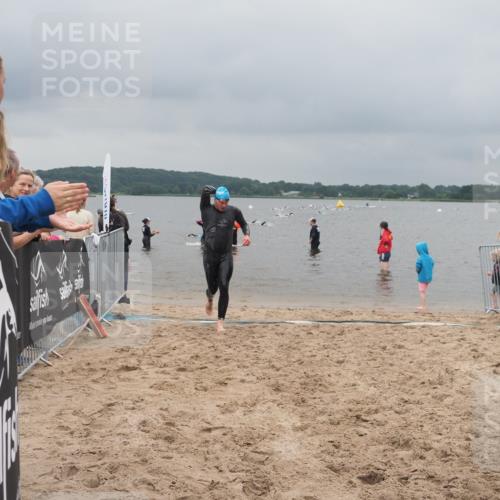 23.06.2024 - Viking Triathlon KatJ http://msf.ph/oto/6354842 23.06.2024 10:30:26 Schwimmen 31 meine-sportfotos.de