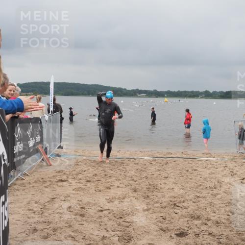 23.06.2024 - Viking Triathlon KatJ http://msf.ph/oto/6354845 23.06.2024 10:30:26 Schwimmen 31 meine-sportfotos.de
