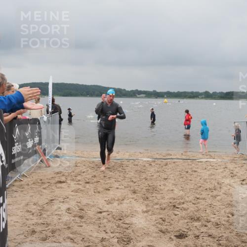 23.06.2024 - Viking Triathlon KatJ http://msf.ph/oto/6354849 23.06.2024 10:30:27 Schwimmen 31 meine-sportfotos.de