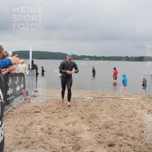 23.06.2024 - Viking Triathlon KatJ http://msf.ph/oto/6354852 23.06.2024 10:30:27 Schwimmen 31 meine-sportfotos.de