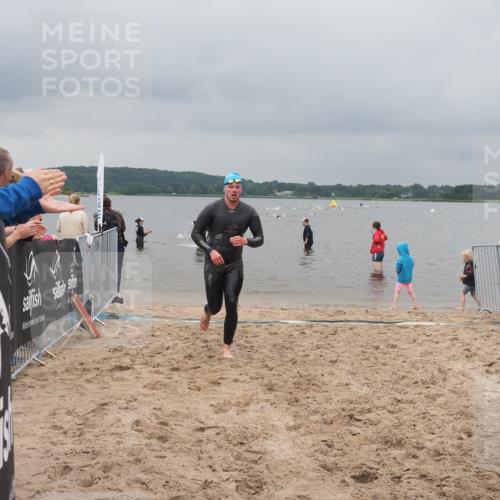 23.06.2024 - Viking Triathlon KatJ http://msf.ph/oto/6354855 23.06.2024 10:30:27 Schwimmen 31 meine-sportfotos.de