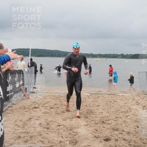 23.06.2024 - Viking Triathlon KatJ http://msf.ph/oto/6354857 23.06.2024 10:30:27 Schwimmen 31 meine-sportfotos.de