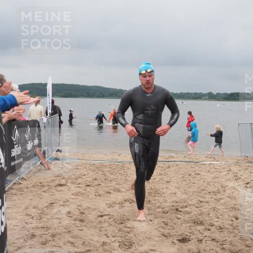 23.06.2024 - Viking Triathlon KatJ http://msf.ph/oto/6354865 23.06.2024 10:30:28 Schwimmen 31 meine-sportfotos.de