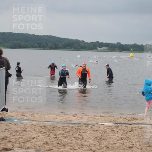 23.06.2024 - Viking Triathlon KatJ http://msf.ph/oto/6354872 23.06.2024 10:30:31 Schwimmen 31, 324, 656 meine-sportfotos.de