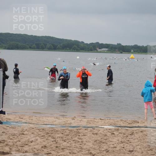 23.06.2024 - Viking Triathlon KatJ http://msf.ph/oto/6354878 23.06.2024 10:30:32 Schwimmen 324, 656 meine-sportfotos.de