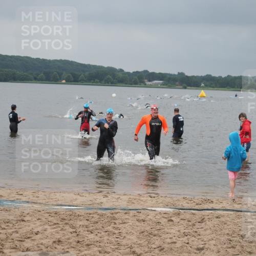 23.06.2024 - Viking Triathlon KatJ http://msf.ph/oto/6354890 23.06.2024 10:30:34 Schwimmen 324, 482, 656 meine-sportfotos.de
